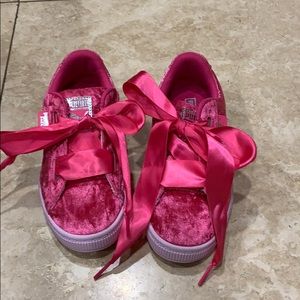 PUMA velvet sneakers